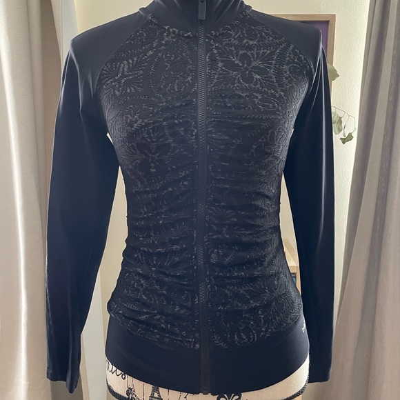Bebe Black Lacey Ruffled Sports Long Sleeve with open Zipper Front Jacked - Picture 3 of 10